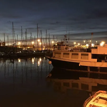 Quattro Stelle Al Porto * Civitavecchia